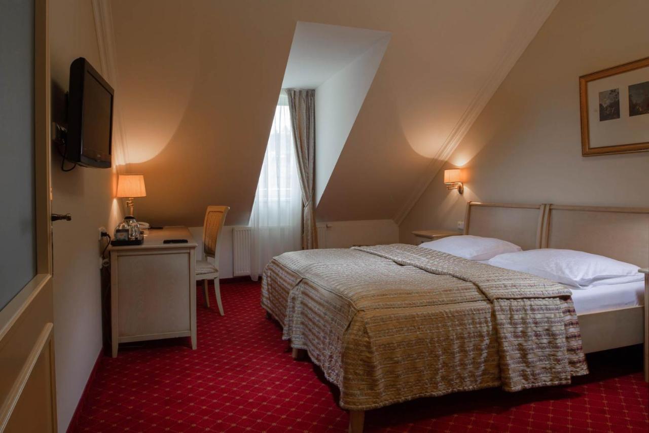 Spa Hotel Schlosspark Karlovy Vary Esterno foto